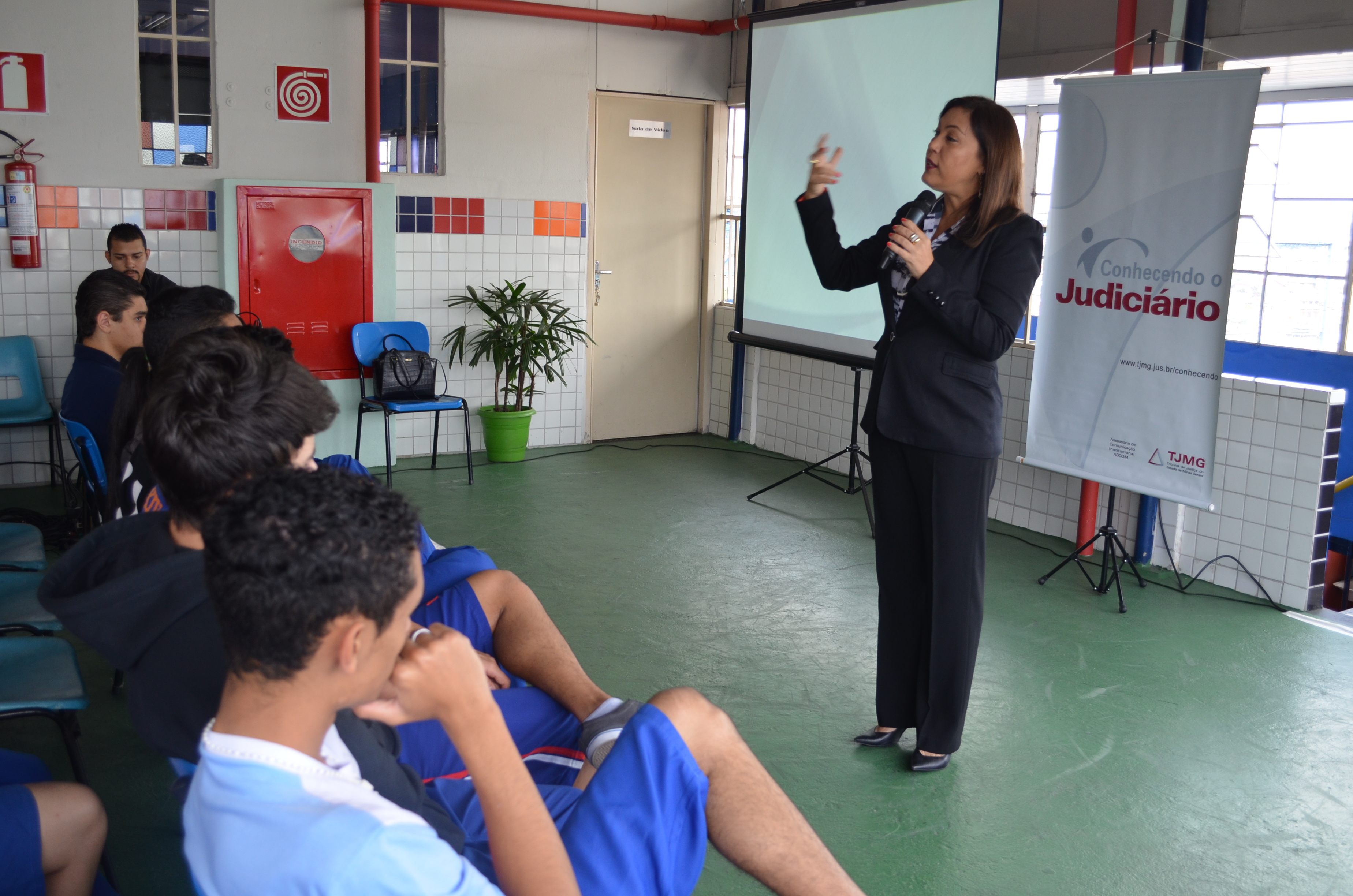 Visita Orientada ao TJ - 5.JPG